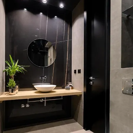 Roof 69 Luxury Penthouse *
